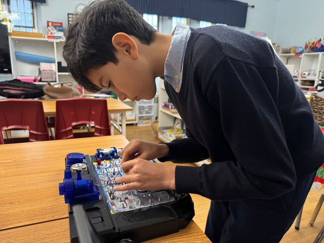Montessori Science
